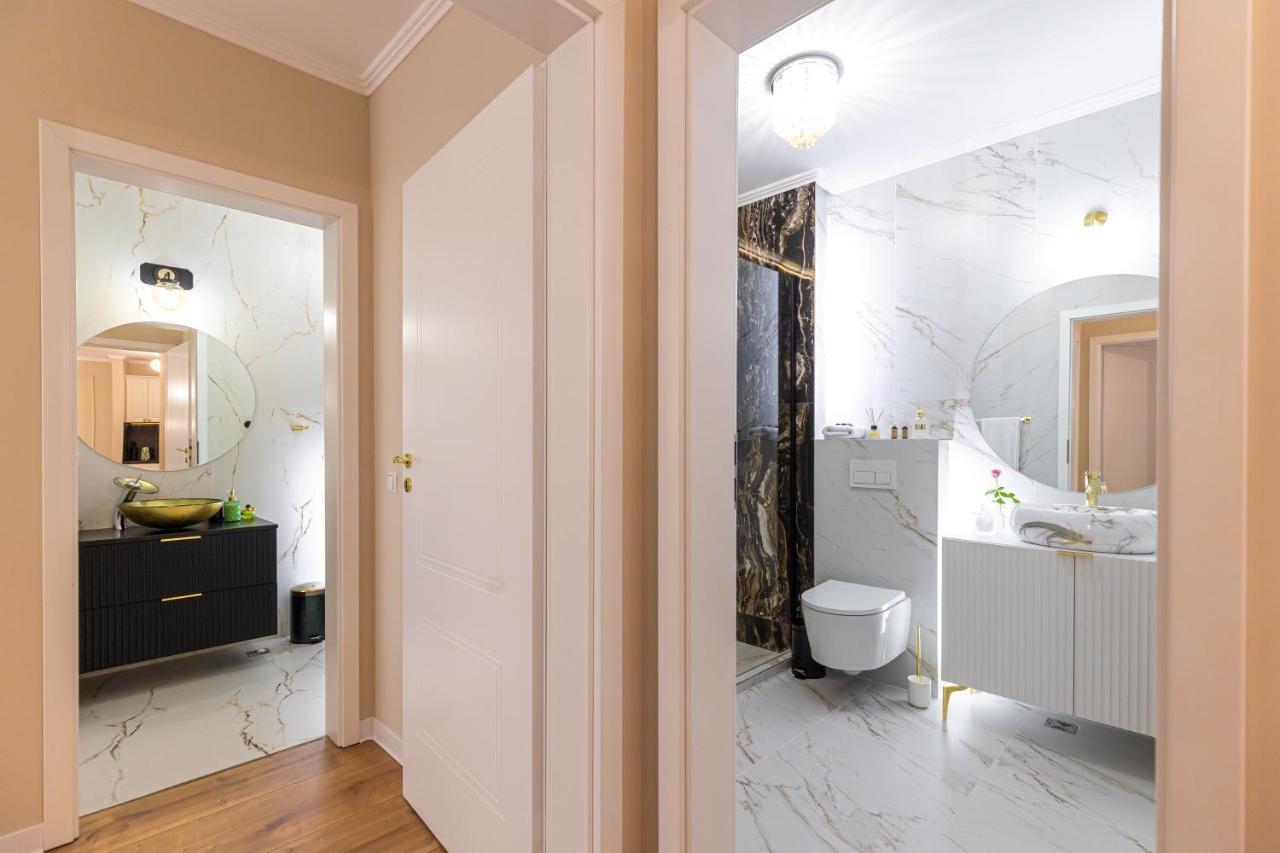 Moon Luxury Apartment - Sunset View คลูจ-นาโปกา ภายนอก รูปภาพ