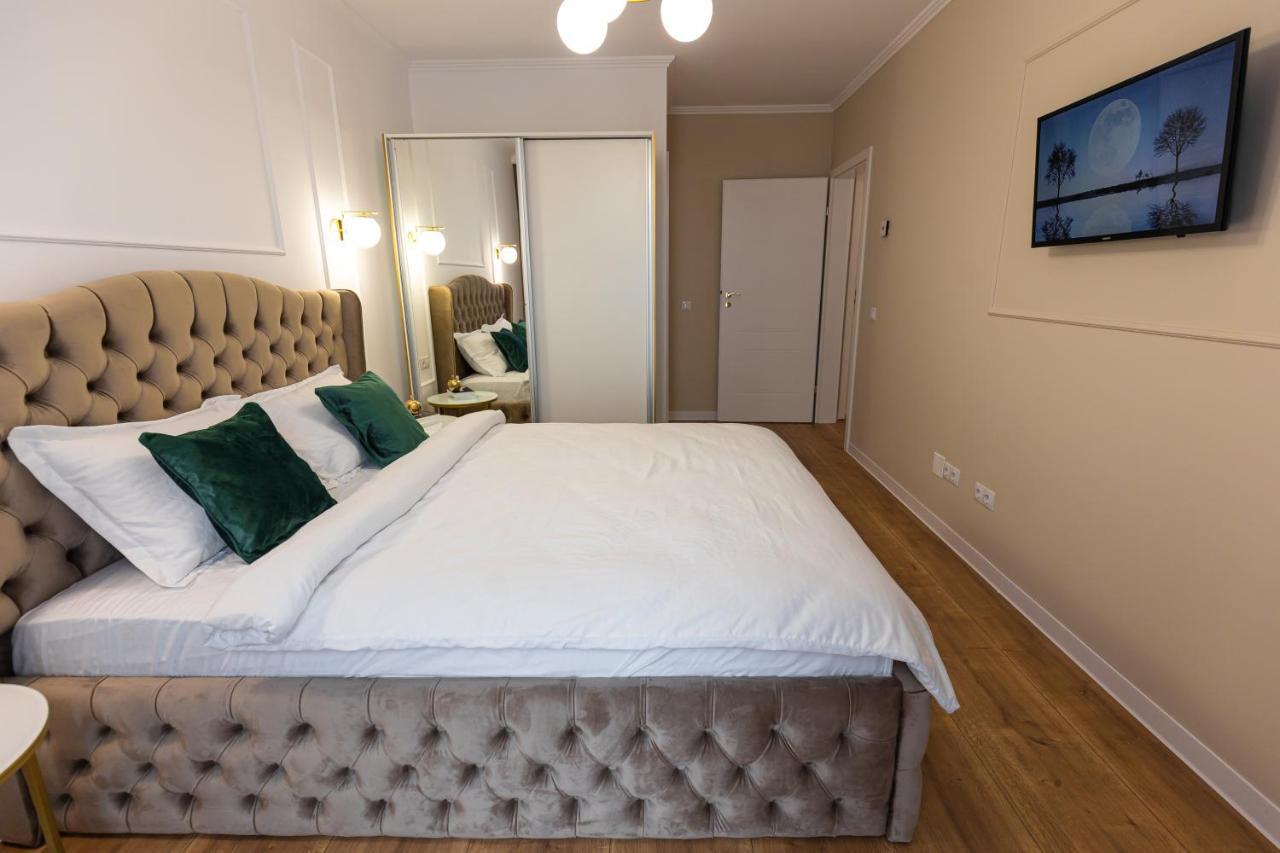 Moon Luxury Apartment - Sunset View คลูจ-นาโปกา ภายนอก รูปภาพ